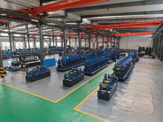20×20mm 150×150mm Low Alloy Tube Forming Machine สําหรับการผลิตท่อสแควร์สูงถึง 100 m/min