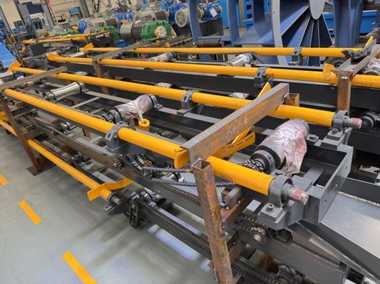 ASTM A53 เครื่องทำท่อเหล็กเหล็กแผ่นรีดร้อน 2.0 มม. - 6.0 มม. Uncoiler