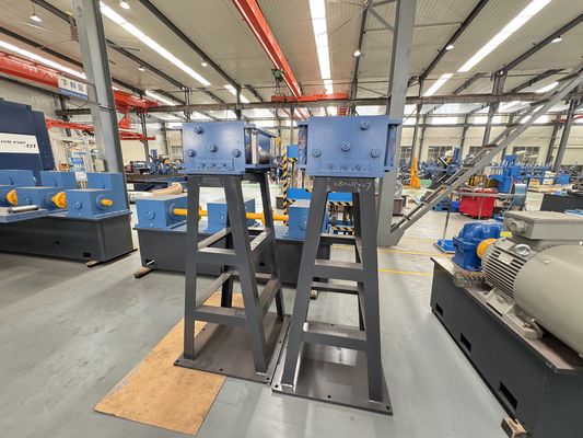 เครื่องทำหลอดอัตโนมัติลิฟท์บนสำหรับเหล็กน้ำท่อความปลอดภัย