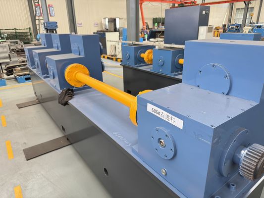 ASTM A53 เครื่องทำท่อเหล็กเหล็กแผ่นรีดร้อน 2.0 มม. - 6.0 มม. Uncoiler